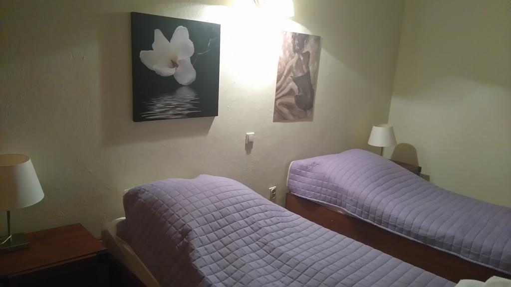 Bed and Breakfast Karczma Biesiadna Dalnia Экстерьер фото