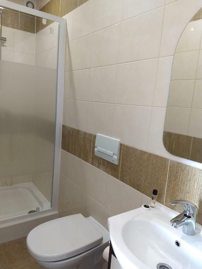 Bed and Breakfast Karczma Biesiadna Dalnia Экстерьер фото