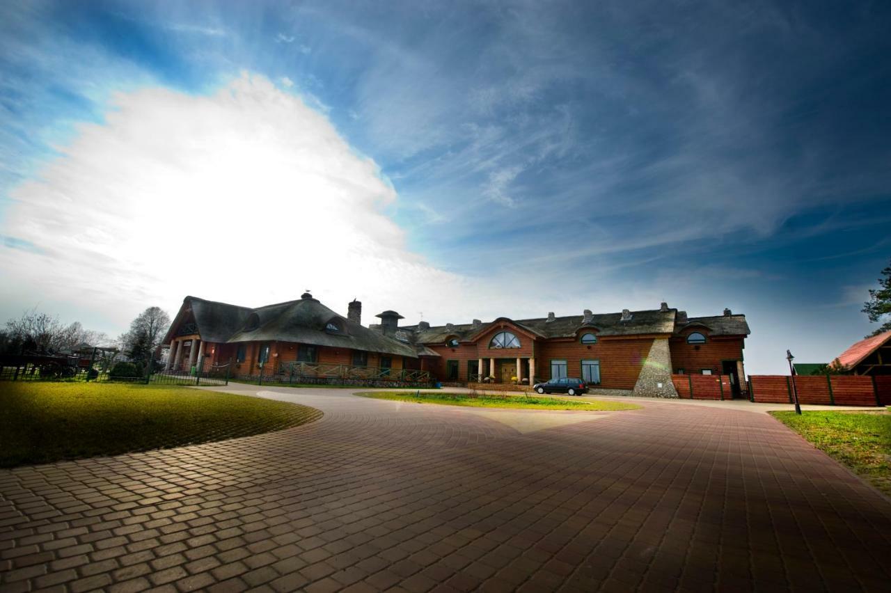 Bed and Breakfast Karczma Biesiadna Dalnia Экстерьер фото